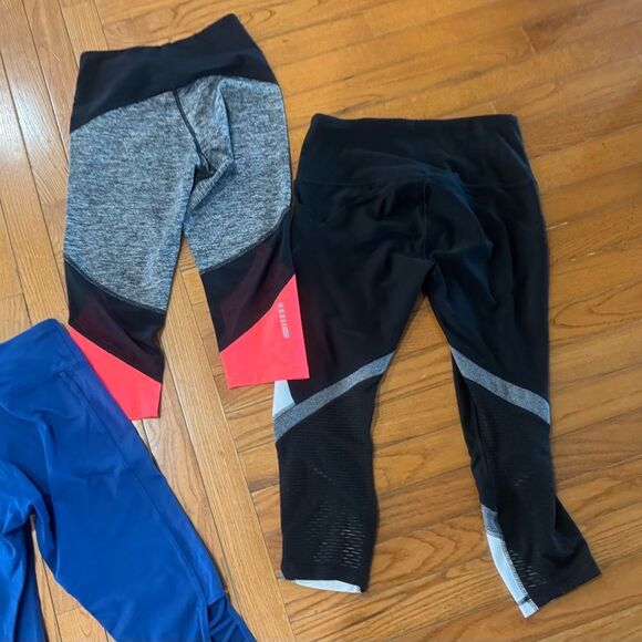 Bundle of 5 pairs of workout active leggings size small and XS - Picture 6 of 8